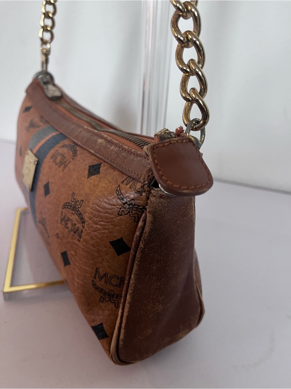 MCM CHAIN WITH LEATHER SHOULDER BAG. - Picture 2 of 15